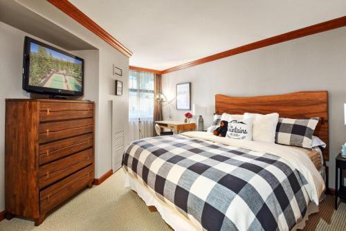 Resort At Squaw Creek #241