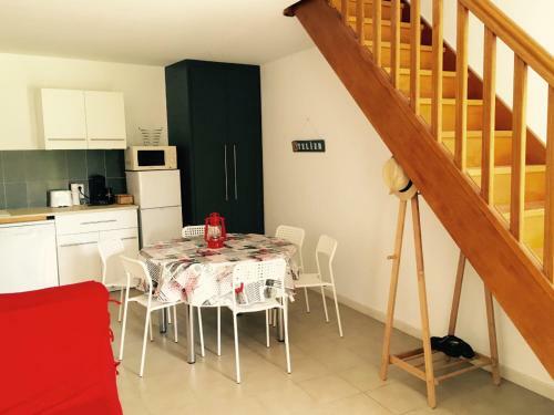 G�te Des Deux Platanes