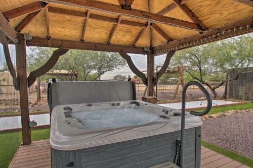 Phoenix Ranch Home With Private Hot Tub And Yard!