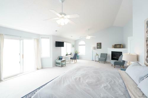 Grandview Waterfront Lux Manor