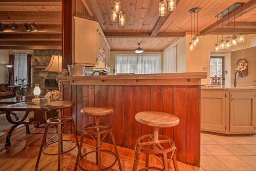 Spacious Newport Cabin In Tranquil Setting!