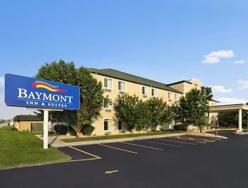 Hotel Baymont Inn And Suites Dekalb