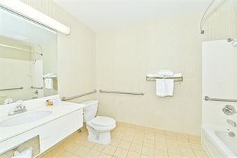 Hotel Americas Best Value Inn & Suites
