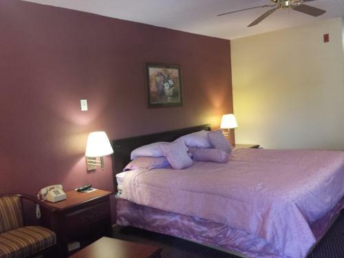 Motel First Western Inn - Fairmont City