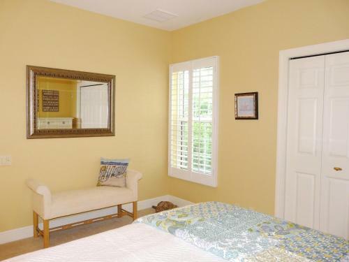 961 Hyacinth Court
