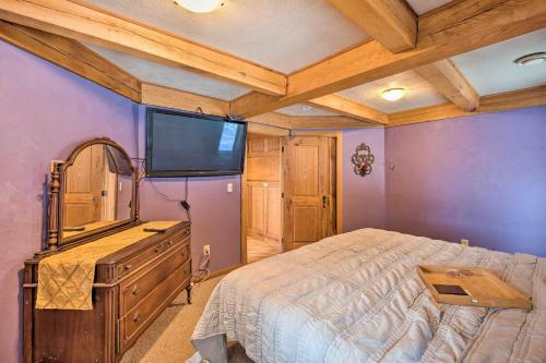 Kid-friendly Cabin With Mountain And River Views!