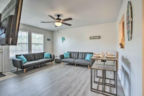 Sunny Bay St Louis Retreat With River Access!