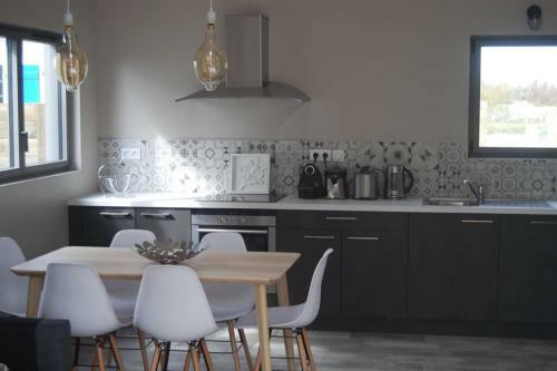 Le 327 East Lodge La Torche
