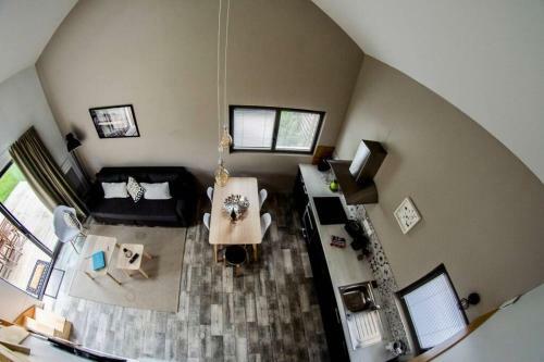 Le 327 East Lodge La Torche
