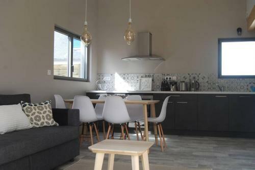 Le 327 East Lodge La Torche