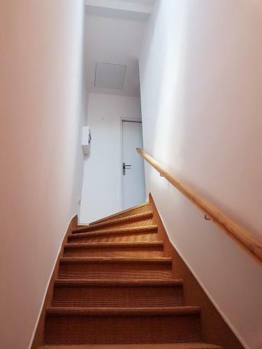 Persan Cosy Apart - Near Paris Asterix Roissy
