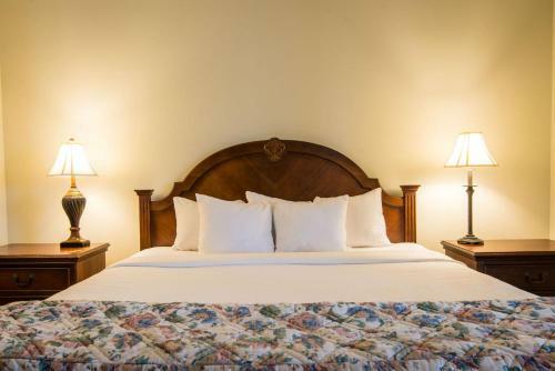 Hotel Fort Harrison State Park Inn