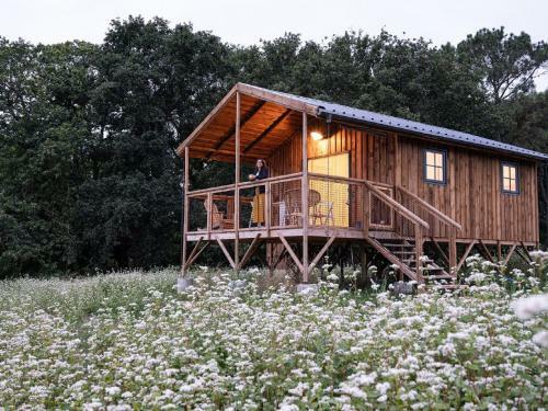 Plush Bungalow In Ploemel With Shared Sauna