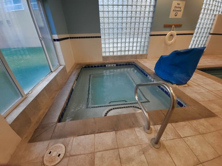 Holiday Inn Express Hotel & Suites Idaho Falls