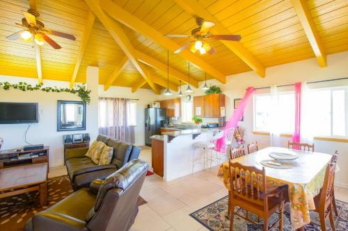 Coconut Palms Three Bedroom House By Kehena Beach