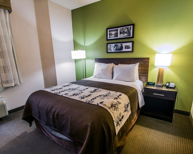 Hotel Sleep Inn At Pga Village