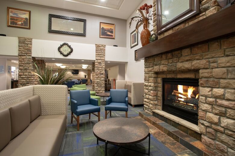 Holiday Inn Express Hotel & Suites Littleton
