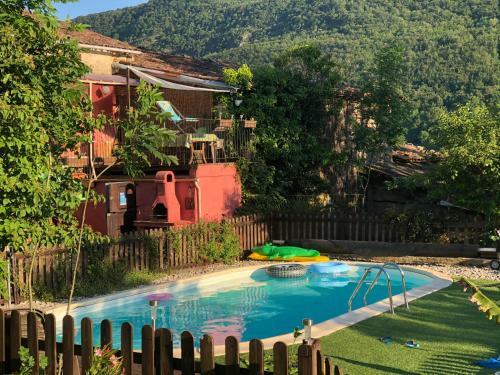 G�te Tanagra : Maison Avec Piscine Et Vue Exceptionnelle