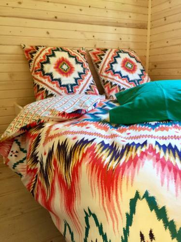 Bed & Breakfast Roulottes Du Chalet Des Pins