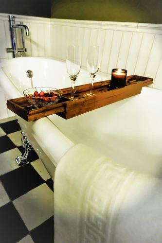 Hostal A Villa Di Rutali