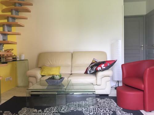Maison � La Campagne � 2km Du Circuit De Bresse
