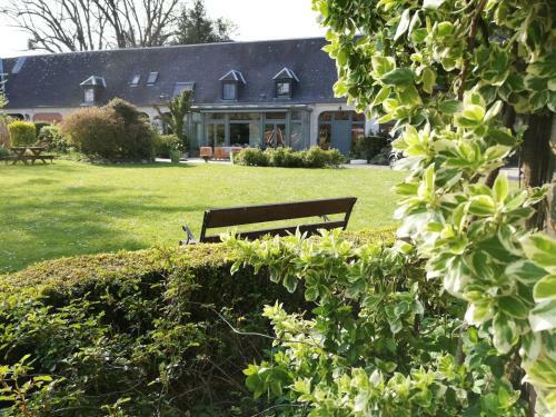 La Cour D'hortense - Caravane Vintage