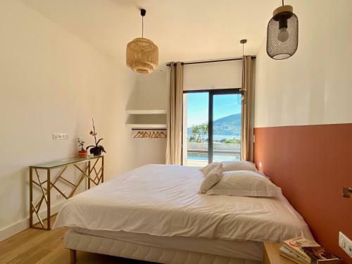 Villa De Standing Avec Magnifique Vue Mer, Sagone