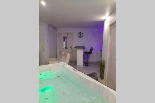 Apartamento Jacuzzisuite Confort Et Relaxation