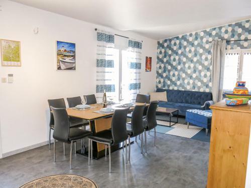 Holiday Home Aux 3 C�pages