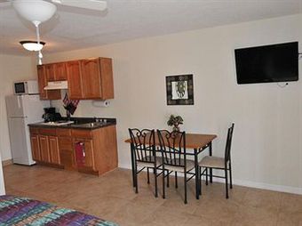 Motel Tip Top Isles Resort & Marina
