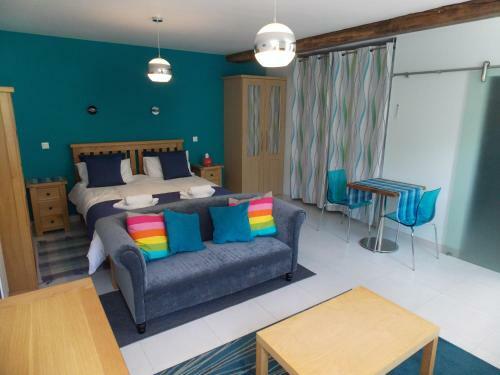 Hostal Chez Jousseaume Chambre D'h�tes Et Gites