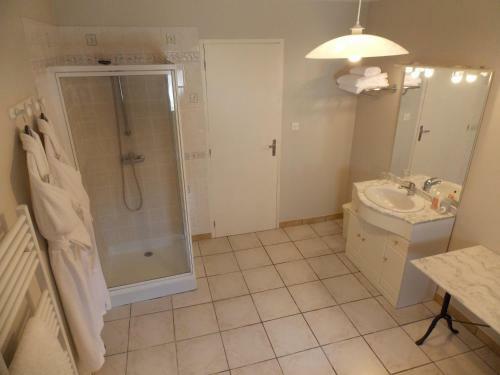 Hostal Chez Jousseaume Chambre D'h�tes Et Gites
