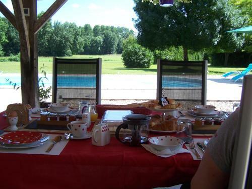 Hostal Chez Jousseaume Chambre D'h�tes Et Gites