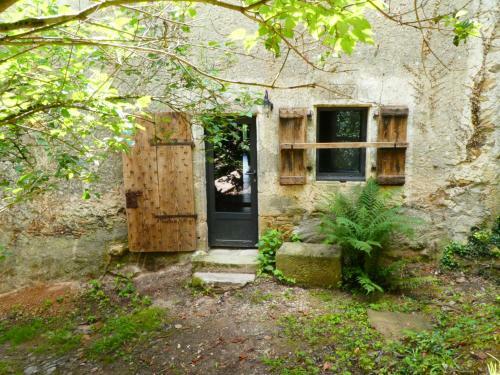 Grande Maison de Caract�re En Pierres -superbe Vue