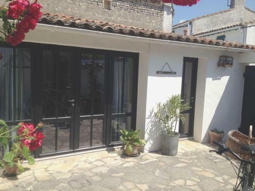 Maison De Village En 2 Parties