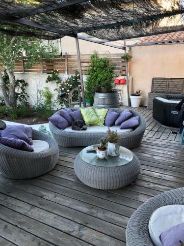 Bed & Breakfast Chambre Et Table D Hotes Chez Dom