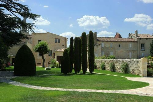 Hotel Au Logis Des Remparts