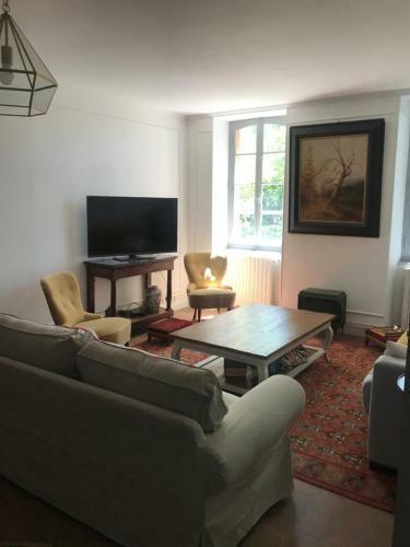 Bed & Breakfast Les Terrisses - Chambres D'h�tes Avec Piscine