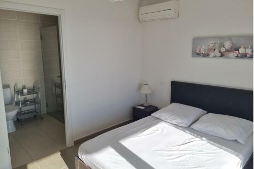 Apartamento Apt With Pool - Magnificent Sea View 80m To Beach