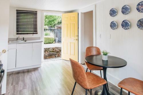 Sonoma's Best Guest Cottages