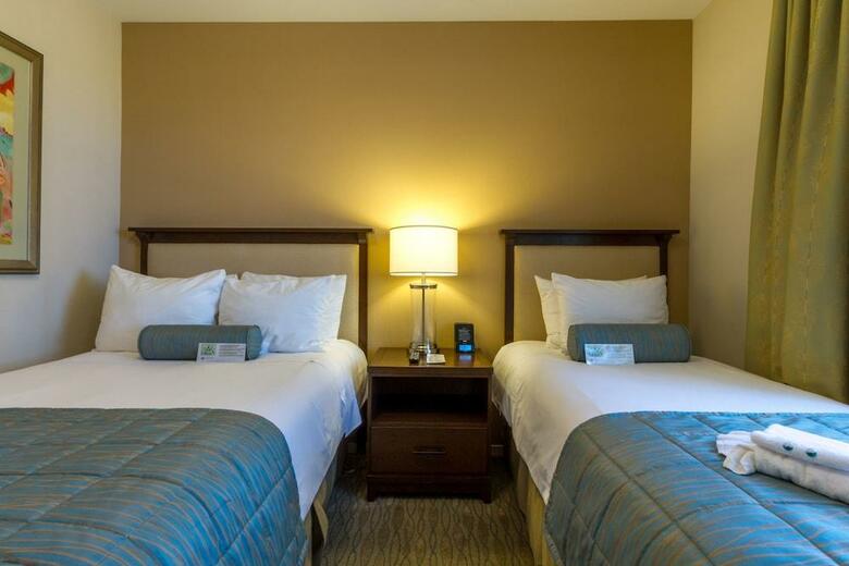 Grand Pacific Palisades Resort & Hotel