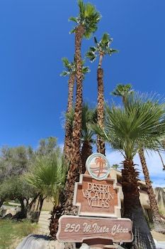 Aparthotel Desert Vacation Villas