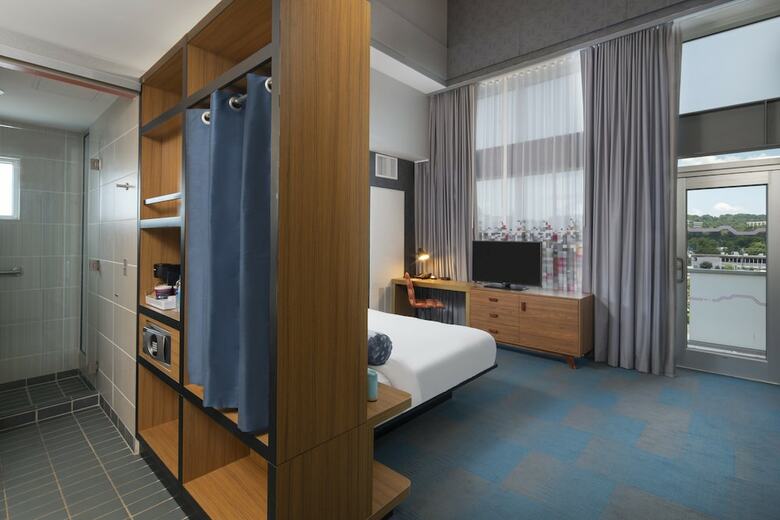 Hotel Aloft Birmingham Soho Square