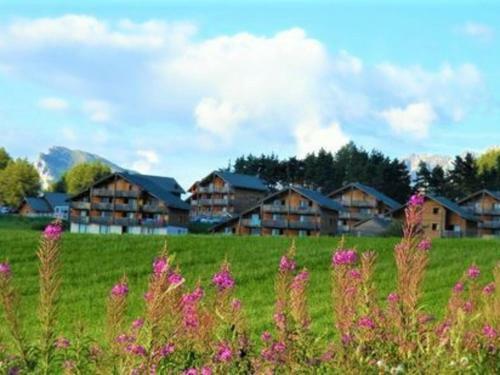 Chalet Le D�voluy, 3 Pi�ces, 8 Personnes - Fr-1-504-619