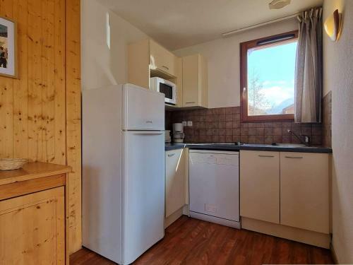 Chalet Le D�voluy, 3 Pi�ces, 6 Personnes - Fr-1-525-194