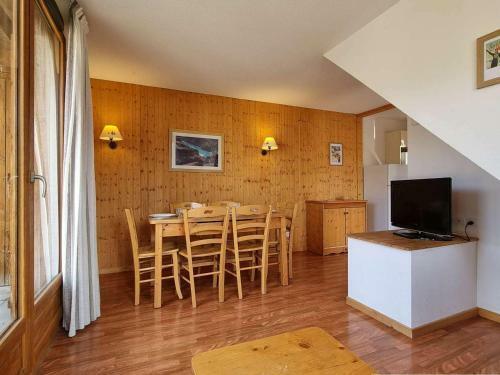 Chalet Le D�voluy, 3 Pi�ces, 6 Personnes - Fr-1-525-194