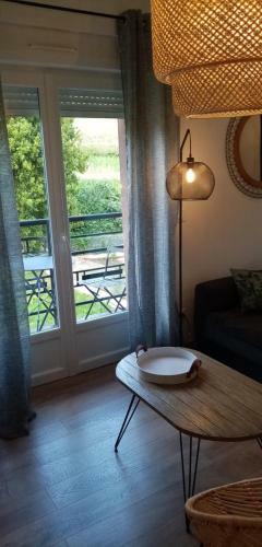 Apartamento Doux Et Chaleureux T2 Avec Balcon Et Parking.