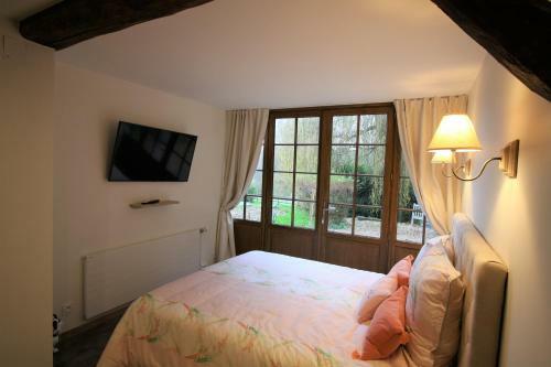 Maison Normande De Caract�re A Colombages