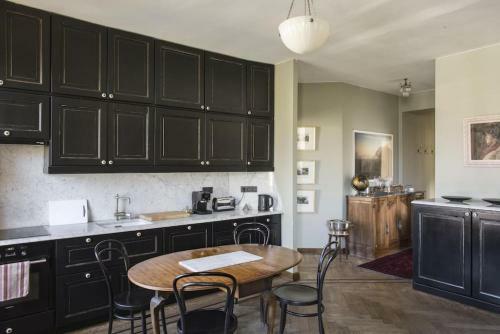 Authentic Apart 2br City Center + Mountain View