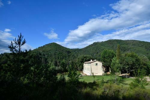 Hostal Les Jardins De Falgui�re